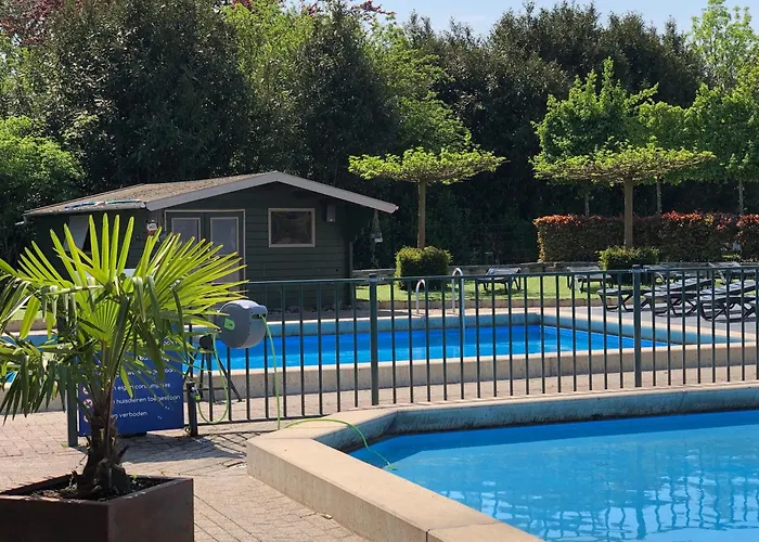 Woodlodge De Luxe 2 Persoons Campsite Oirsbeek
